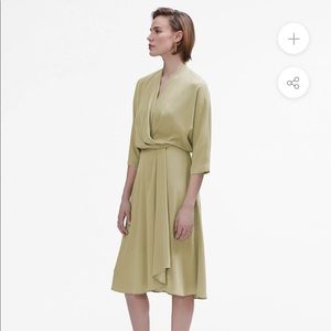 NWT MM Lafleur Femi dress in Dune